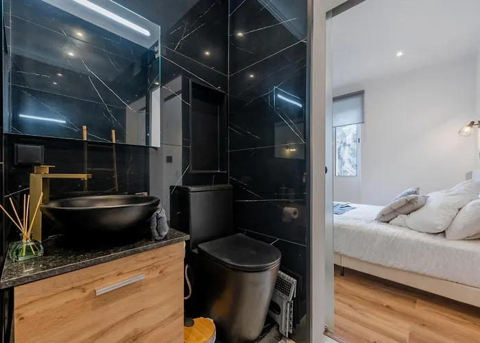 Stylish 1 Bed * Funchal (Madeira)